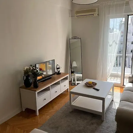 Beautiful 2-Bedroom Apartment Close To Metro Athènes Extérieur photo